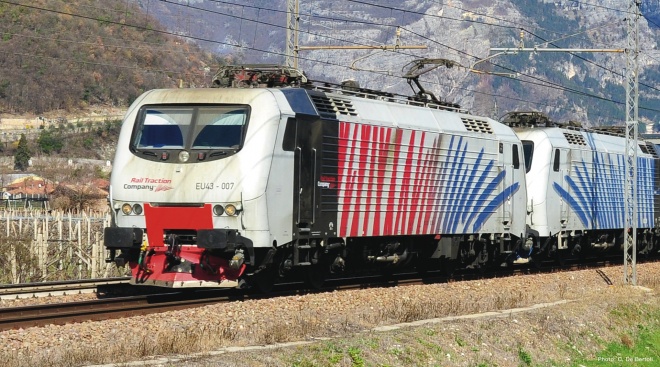 Electric locomotive EU 43-007, Lokomotion<br /><a href='images/pictures/Roco/Roco-73679.jpg' target='_blank'>Full size image</a>